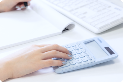 相続税を計算しているイメージ